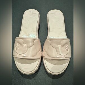 Brand new Valentino light pink wedges